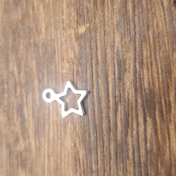 P110 - Picture 1 of 2